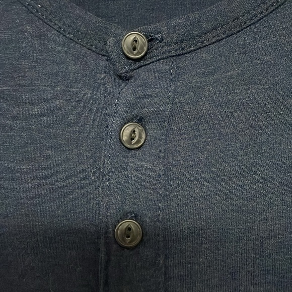 American Eagle size large long sleeve navy seriously soft henley shirt - Picture 2 of 7